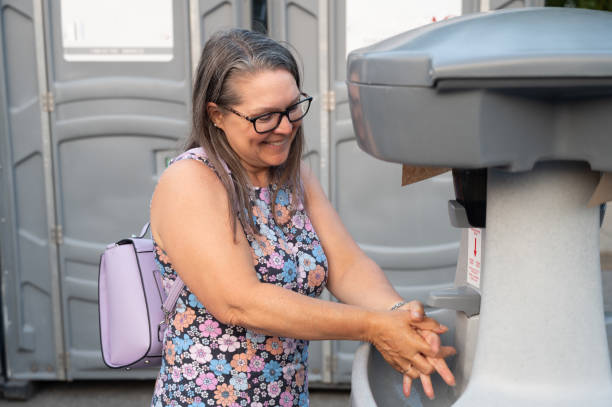 Best Affordable portable toilet rental  in Blanchester, OH